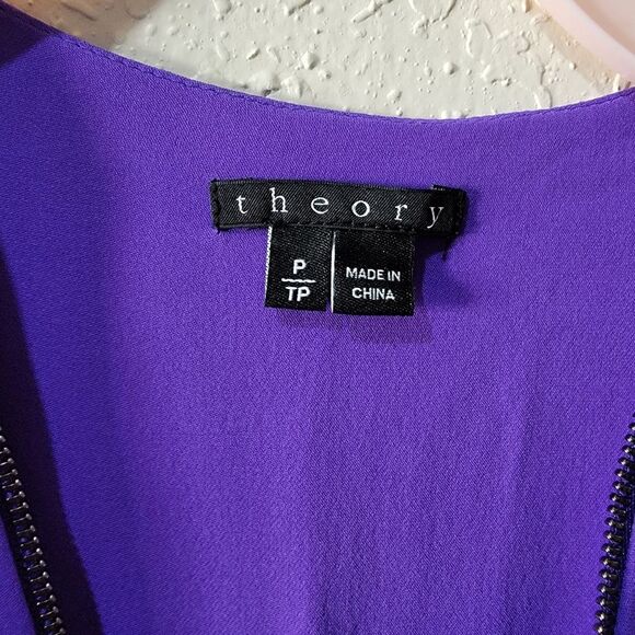 Theory purple silk blouse size P - Picture 6 of 10